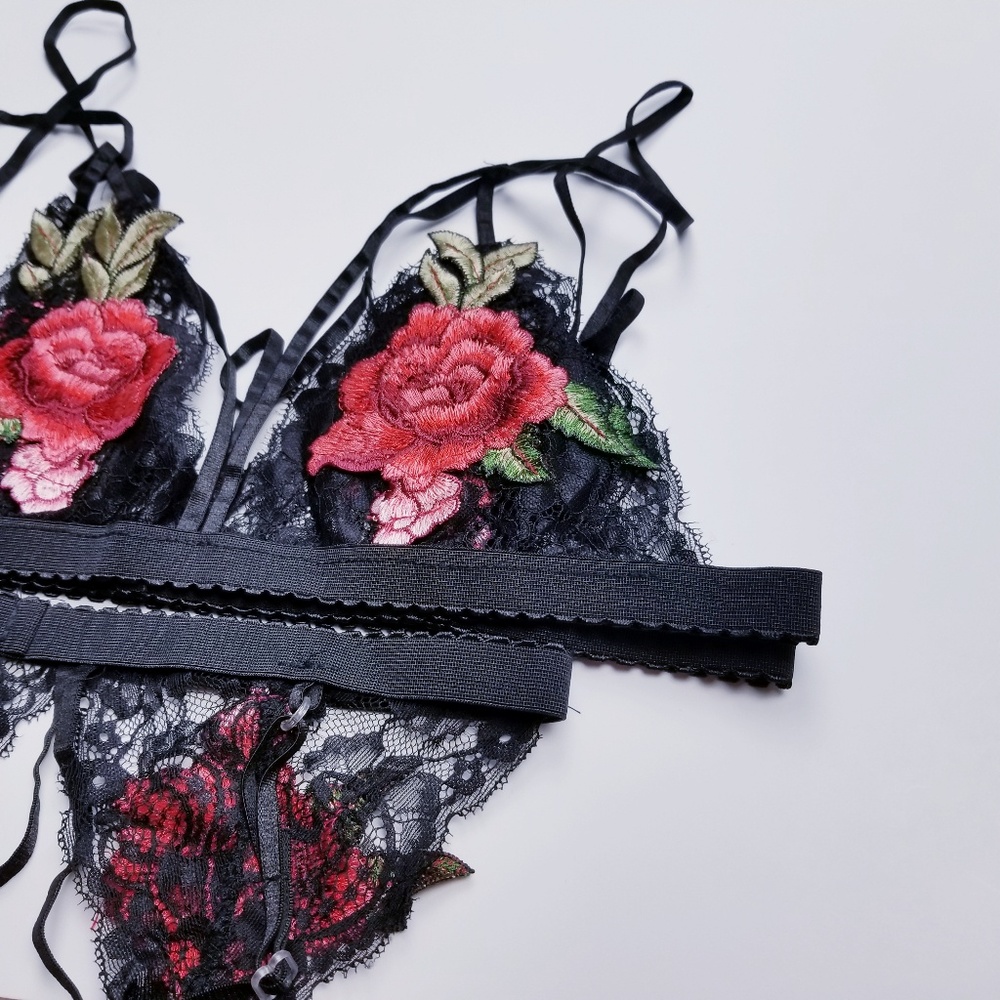 Strappy Lace Embroidered Bra Bralett - Picture 5 of 6